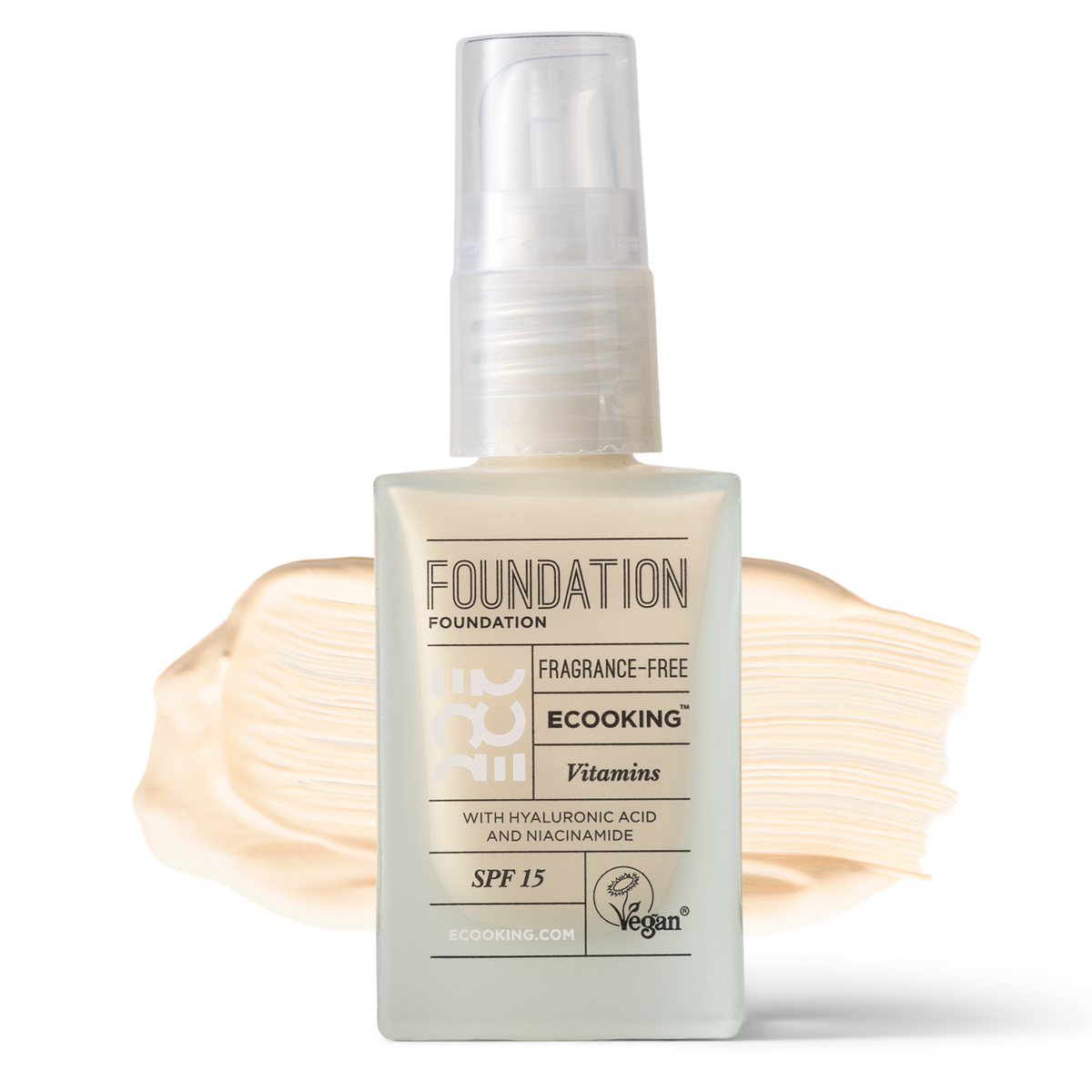 ECOOKING Foundation 01 beige i frostet glasflaske med pumpe og en stribe af farven – parfumefri foundation med SPF 15 og medium dækkeevne
