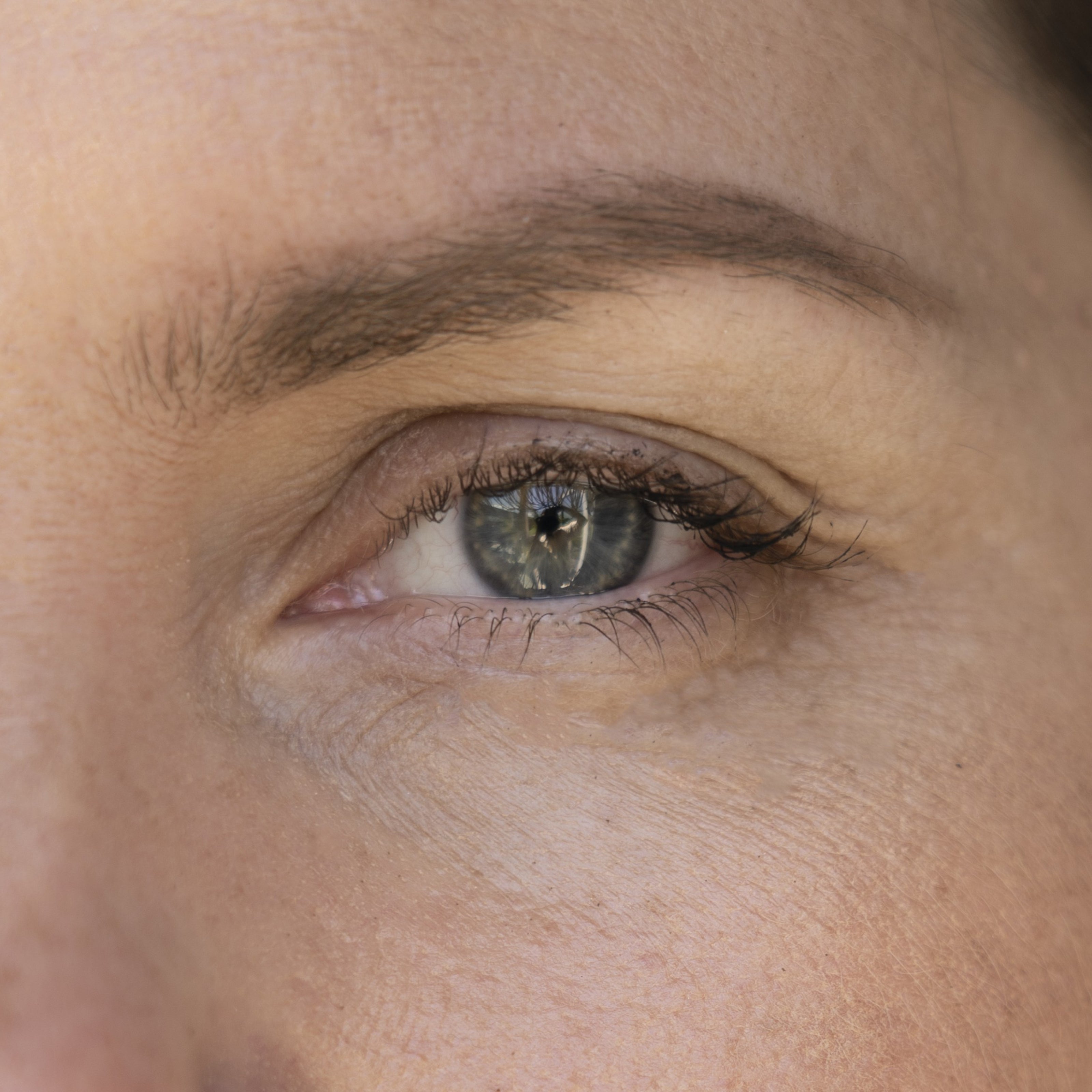 Eyebrow Gel 03